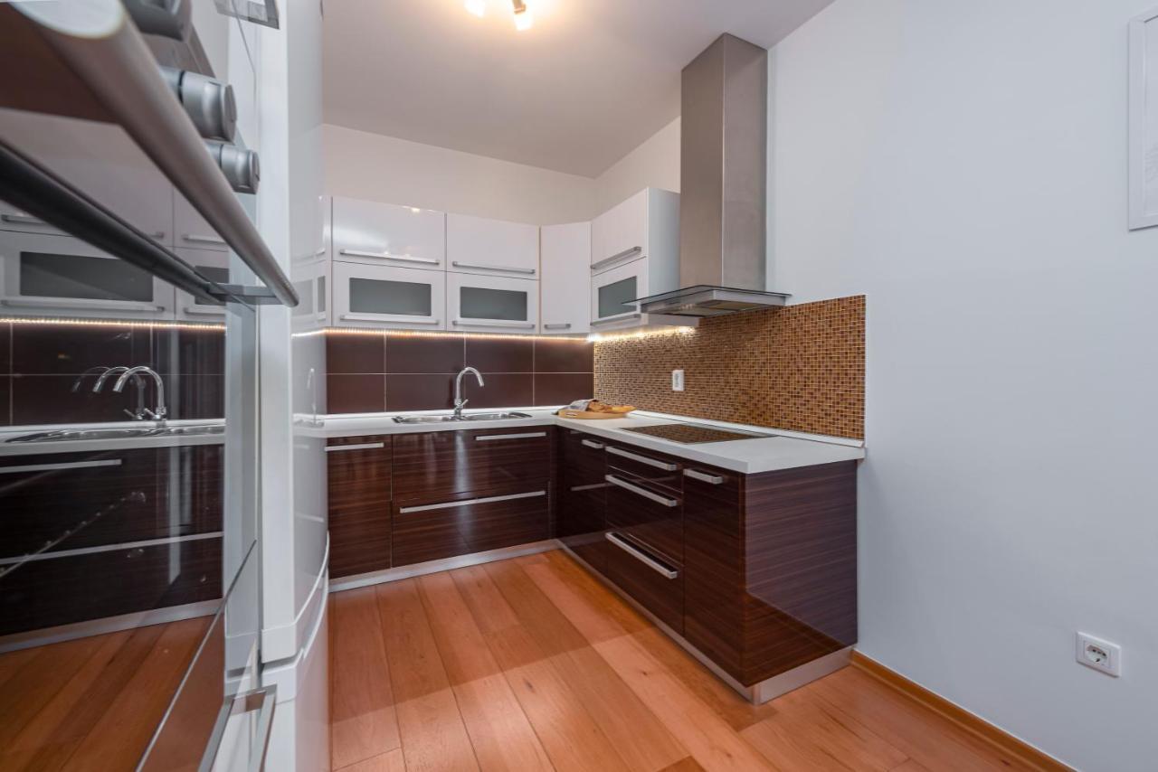 Apartment Adrian Дубровник Екстериор снимка