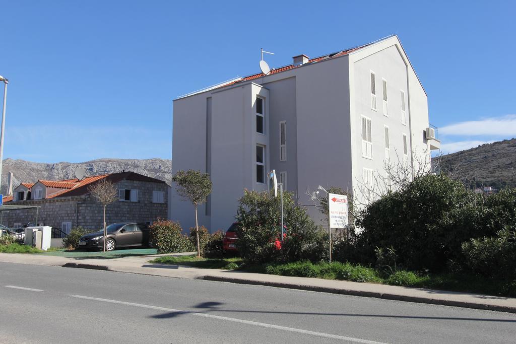 Apartment Adrian Дубровник Екстериор снимка